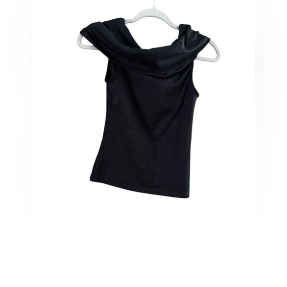 NWOT Zara size medium black knit top - Picture 2 of 8